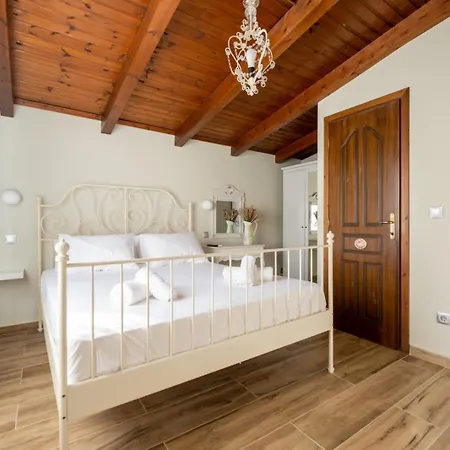 Natura By Rentalspro Services - Nea Halkidiki Villa Flogita