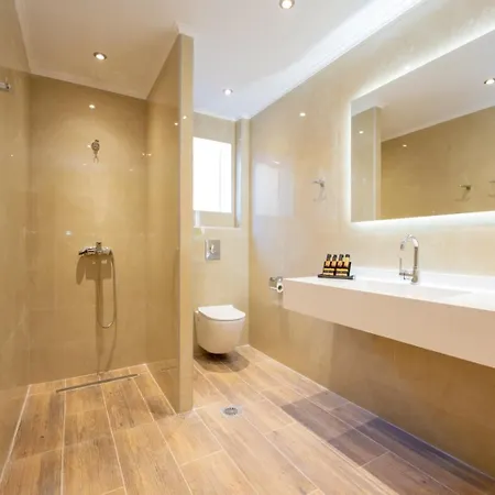 Villa Natura By Rentalspro Services - Nea Halkidiki