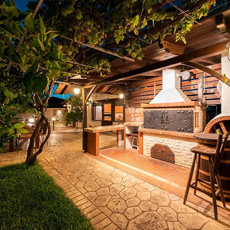 Natura By Rentalspro Services - Nea Halkidiki Villa